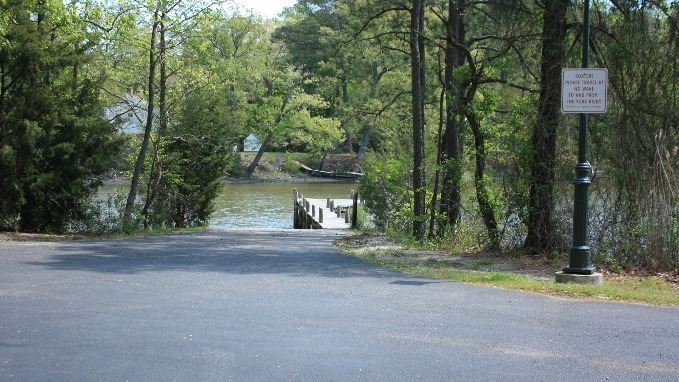 Old Wormley Creek Boat Landing - Boat Ramp Approach