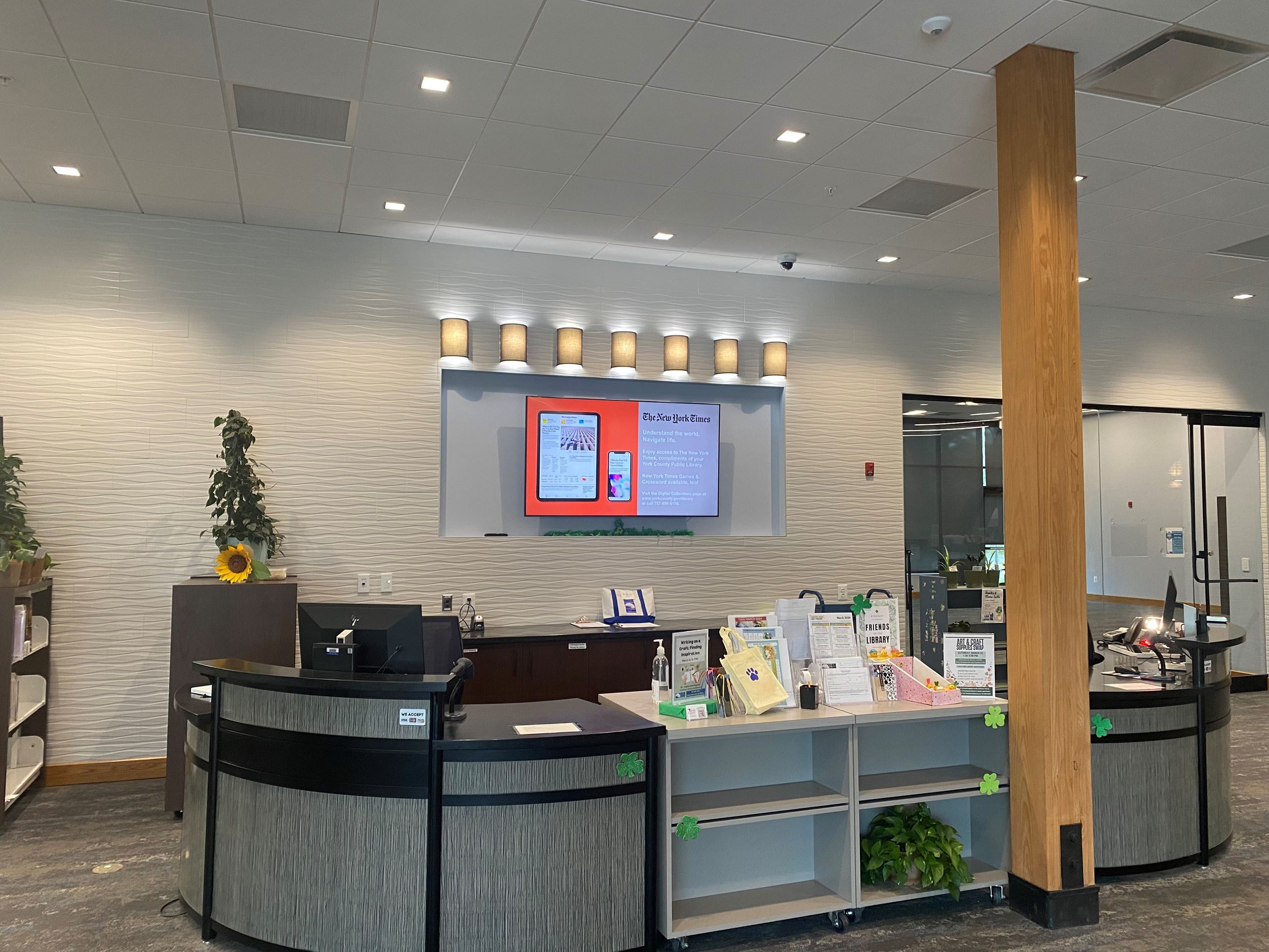 Inside_digital_signage